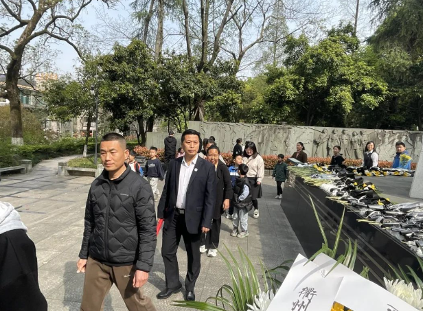 1753424824109852.png 1753424827485.png